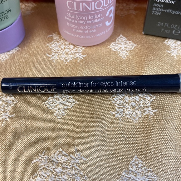 NIP! 6-Piece Travel Clinique Facial Care Set (Including Men’s!) - Picture 7 of 7